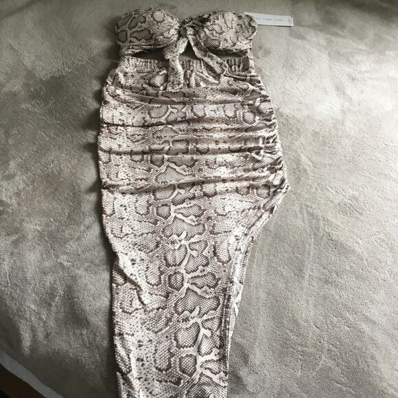 Almost Famous Dresses & Skirts - ALMOST FAMOUS Snakeskin 2 Piece set dress Sz M